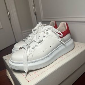 Alexander McQueen Sneakers size 8 (38)